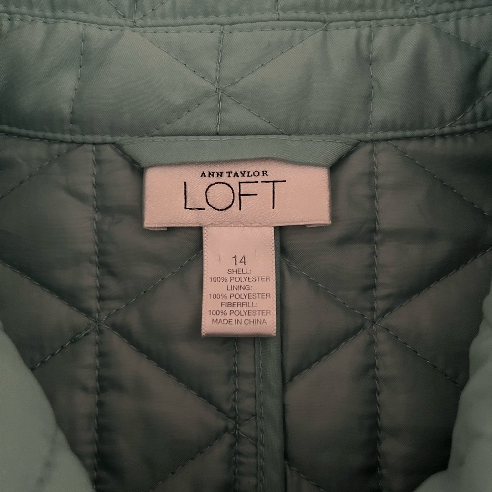 LOFT Aqua Quilted Jacket for Cozy Comfort - Picture 5 of 5